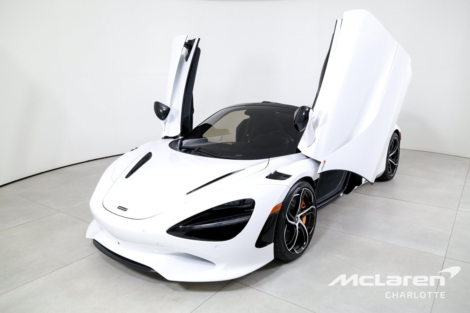 Used 2024 McLaren 750S Spider photo 6