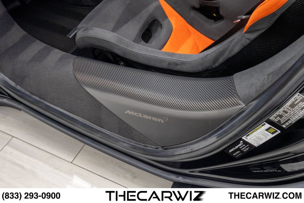 Used 2020 McLaren 600LT Spider photo 41