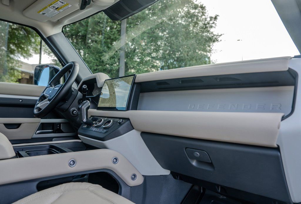 2024 Land Rover Defender 130 S