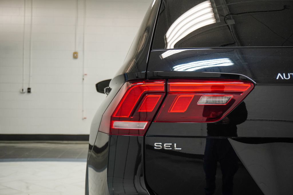 2022 Volkswagen Tiguan SEL R-Line