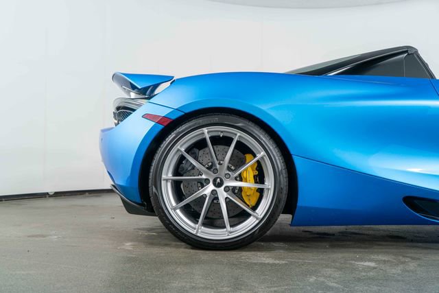 Used 2022 McLaren 720S Performance photo 11