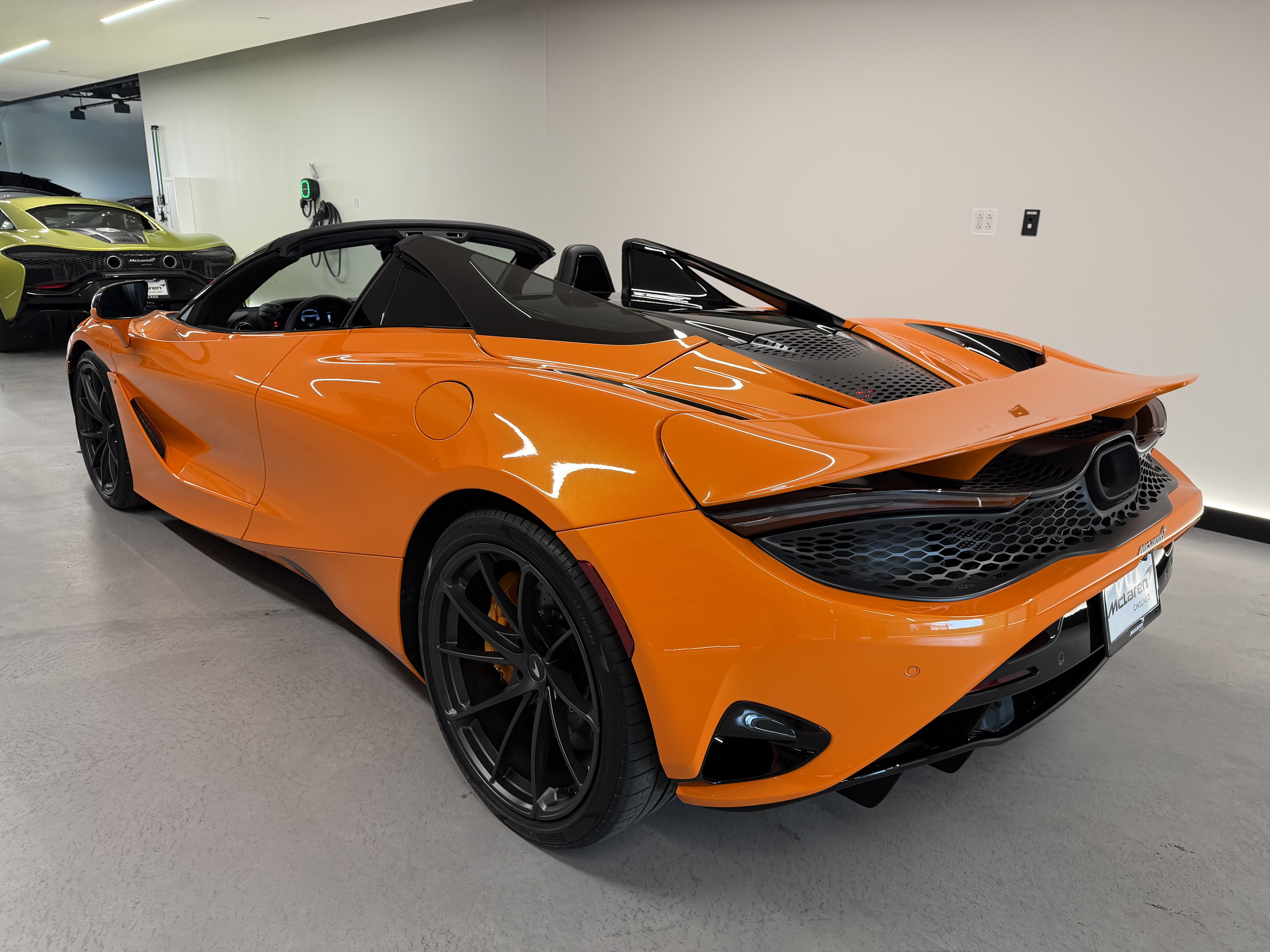 Used 2027 McLaren 750S Spider 4