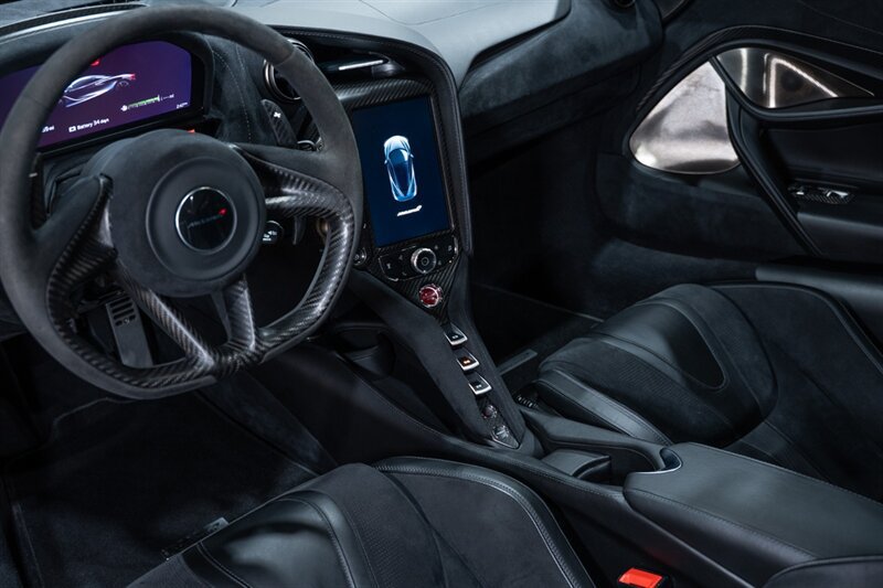 Used 2018 McLaren 720S Performance photo 42