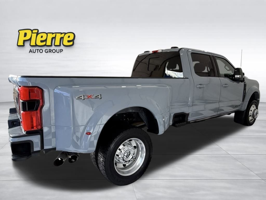 2025 Ford F450 Platinum