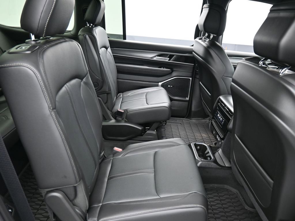 2026 Jeep Grand Wagoneer 4WD