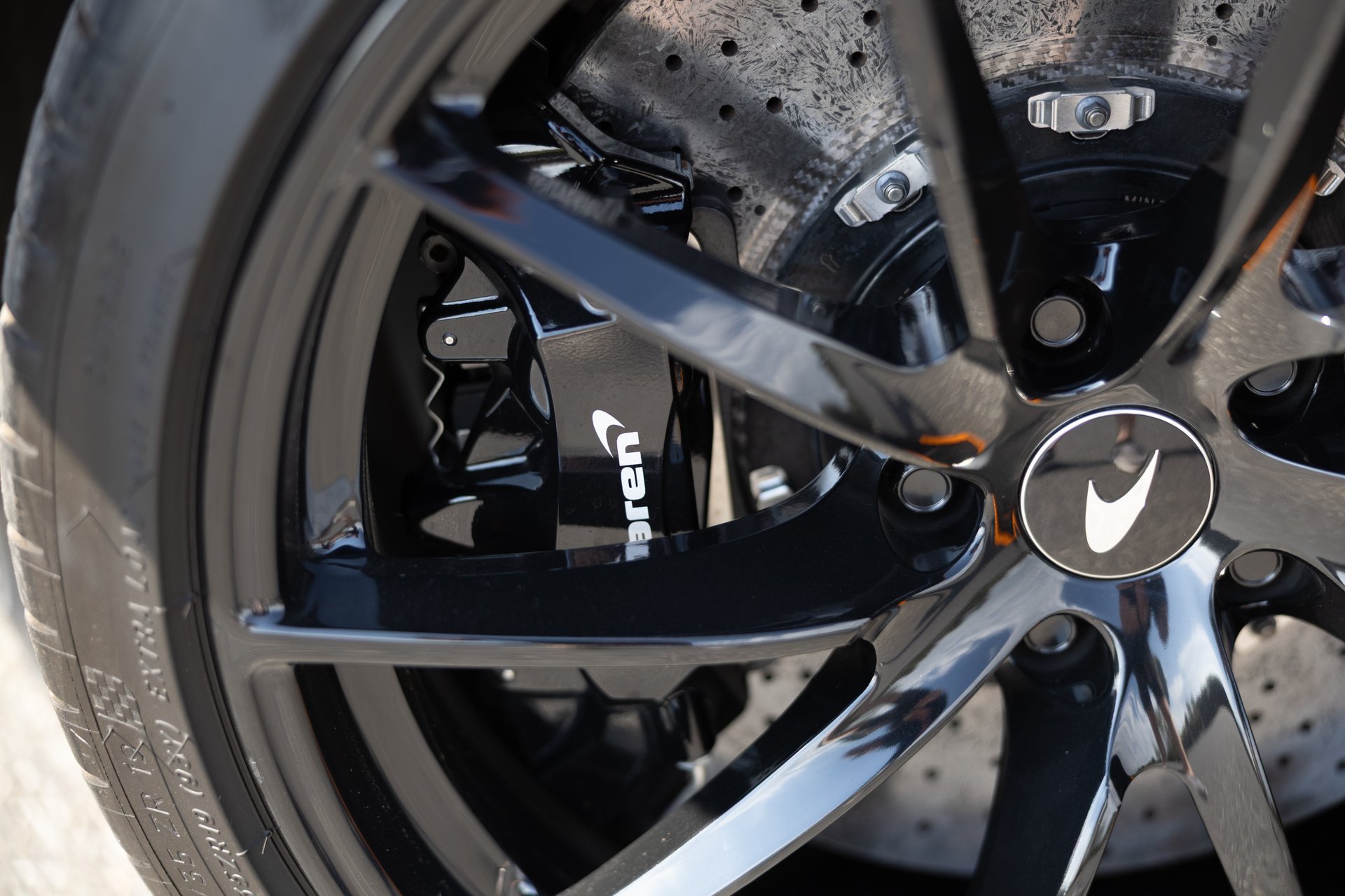 Used 2019 McLaren 720S photo 8
