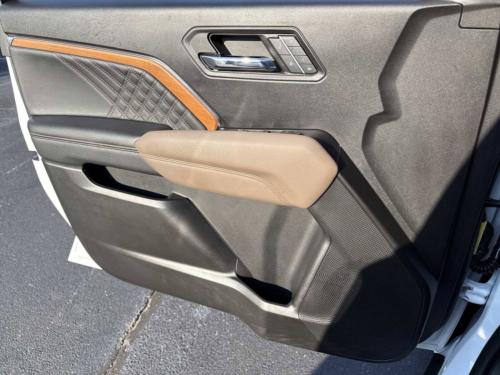 2023 GMC Canyon Denali