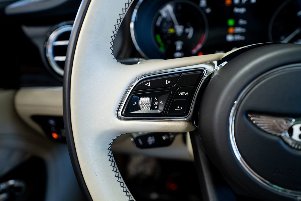 2021 Bentley Bentayga Plug-In Hybrid