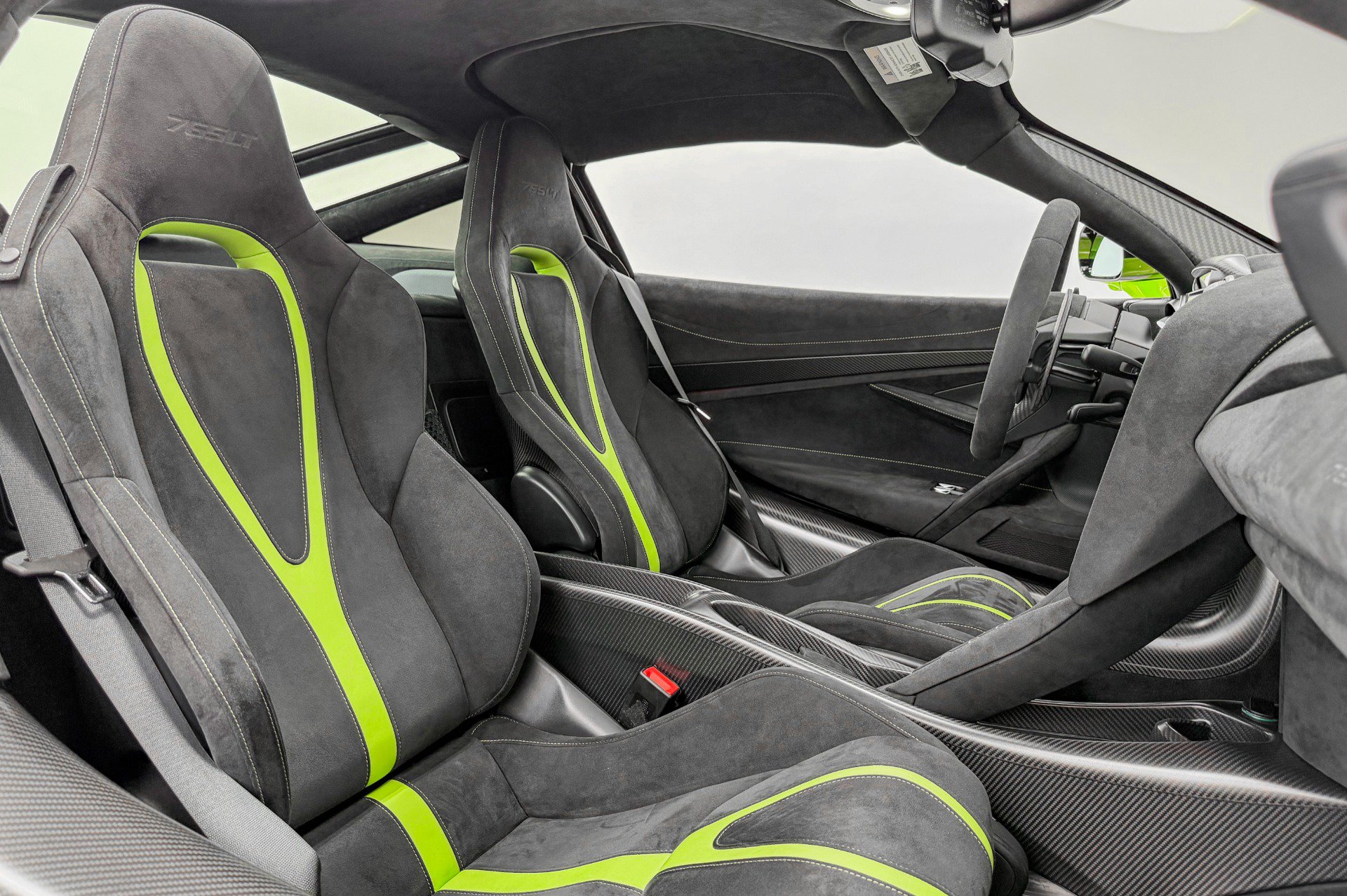 Used 2021 McLaren 765LT photo 23