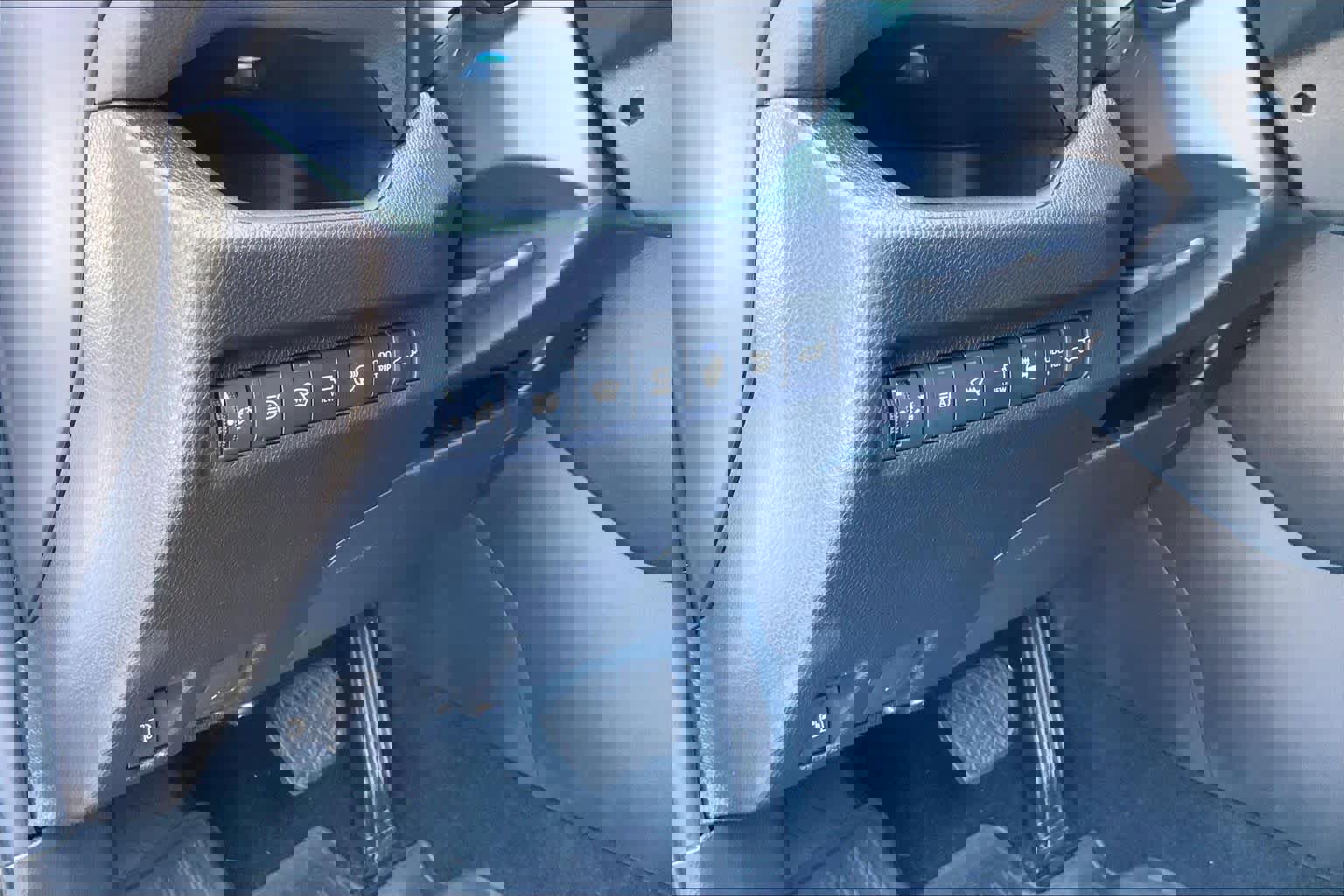 2023 Toyota RAV4 XSE