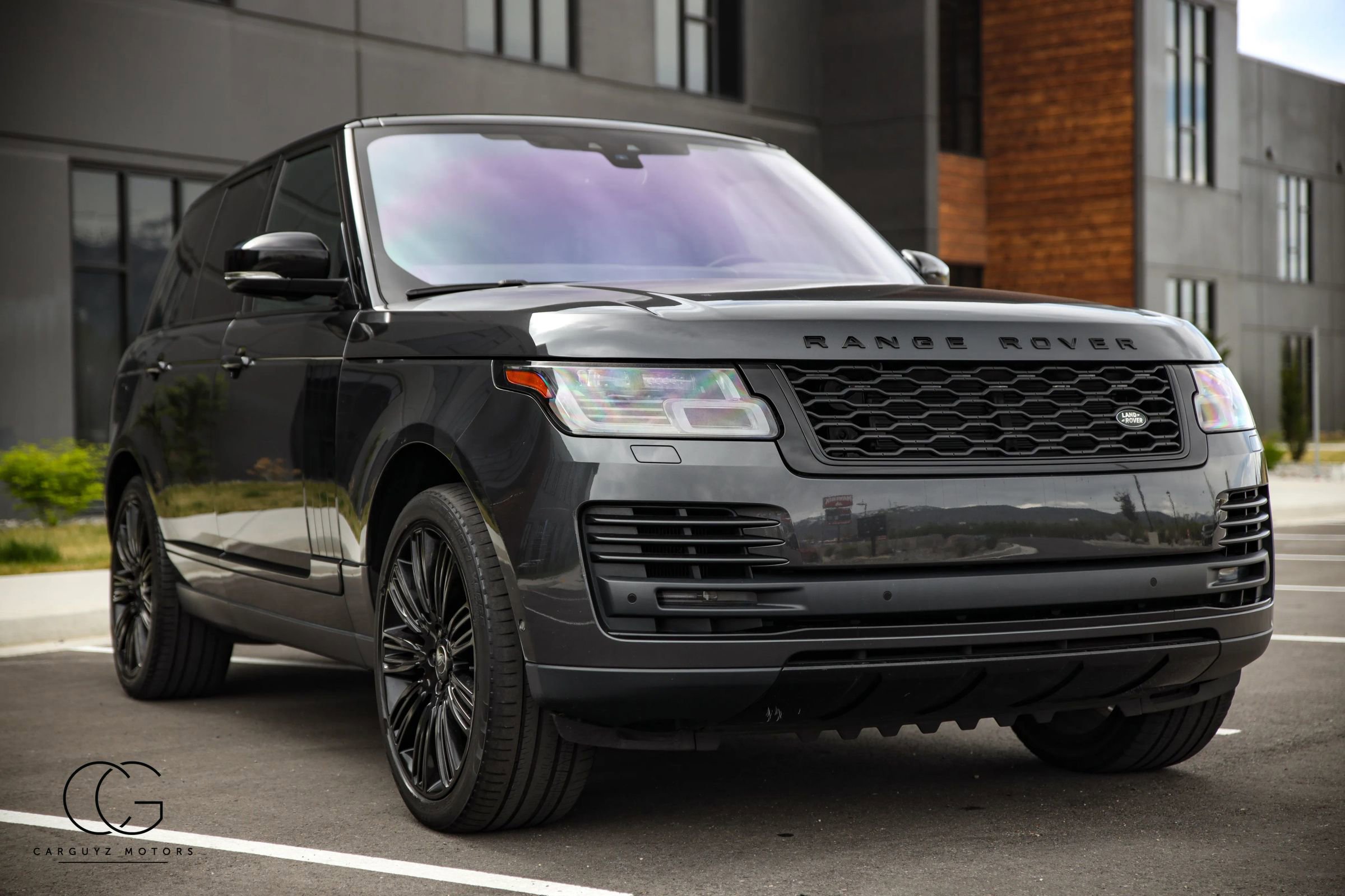 2022 Land Rover Range Rover P525 Westminster Edition