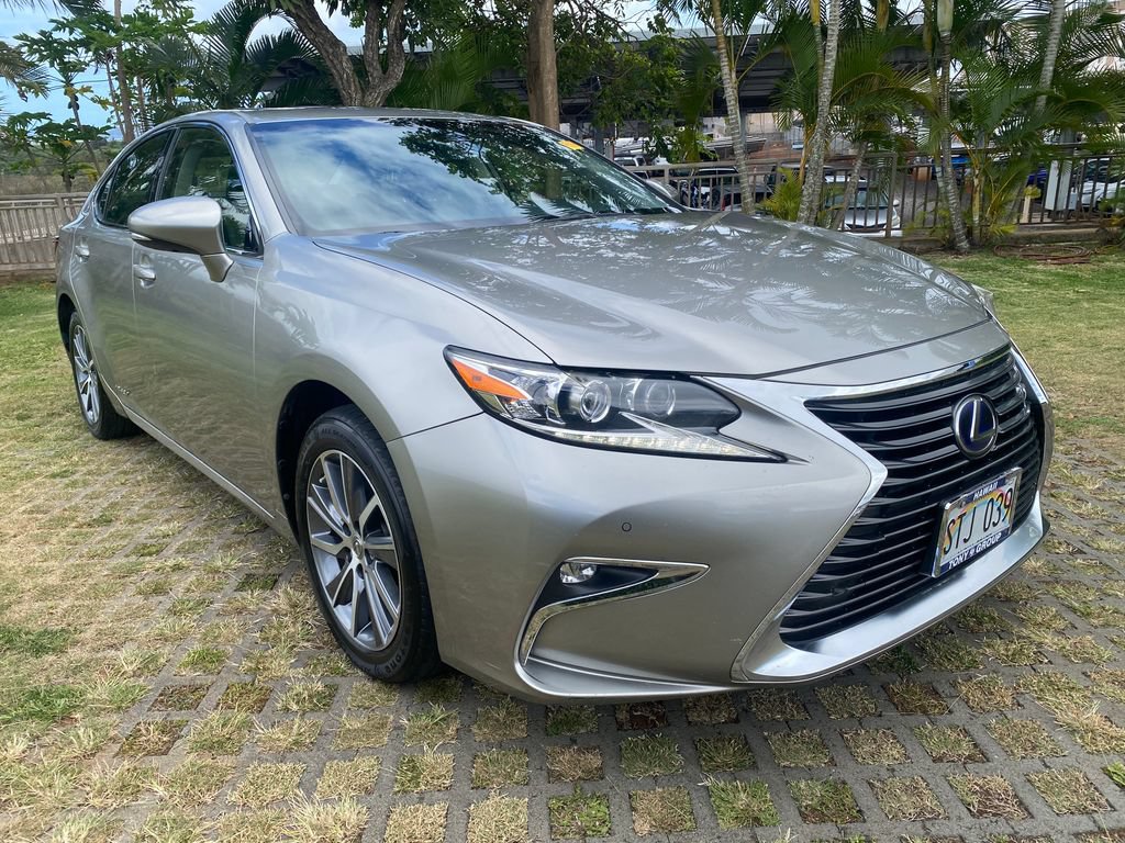 Used 2016 Lexus ES 300h