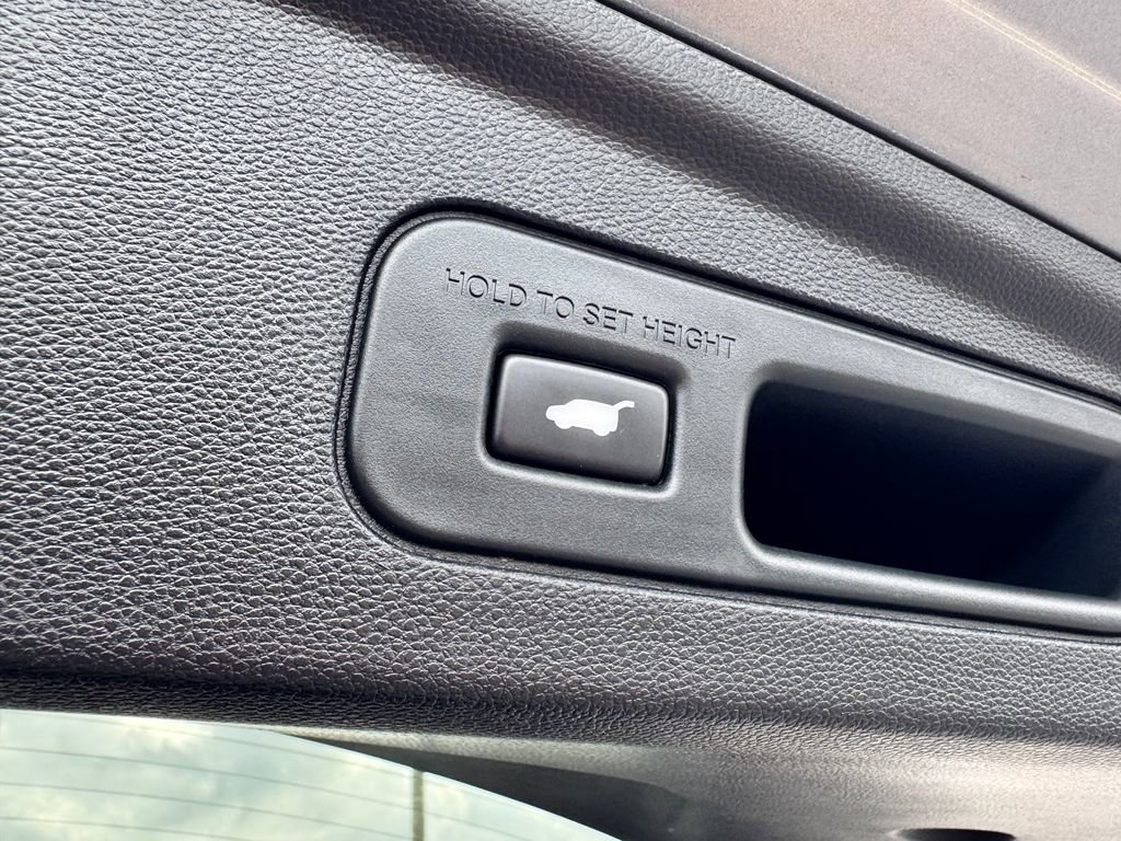 2023 Acura MDX SH-AWD w/ Technology Package