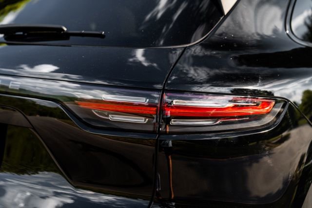 2022 Porsche Cayenne Platinum Edition