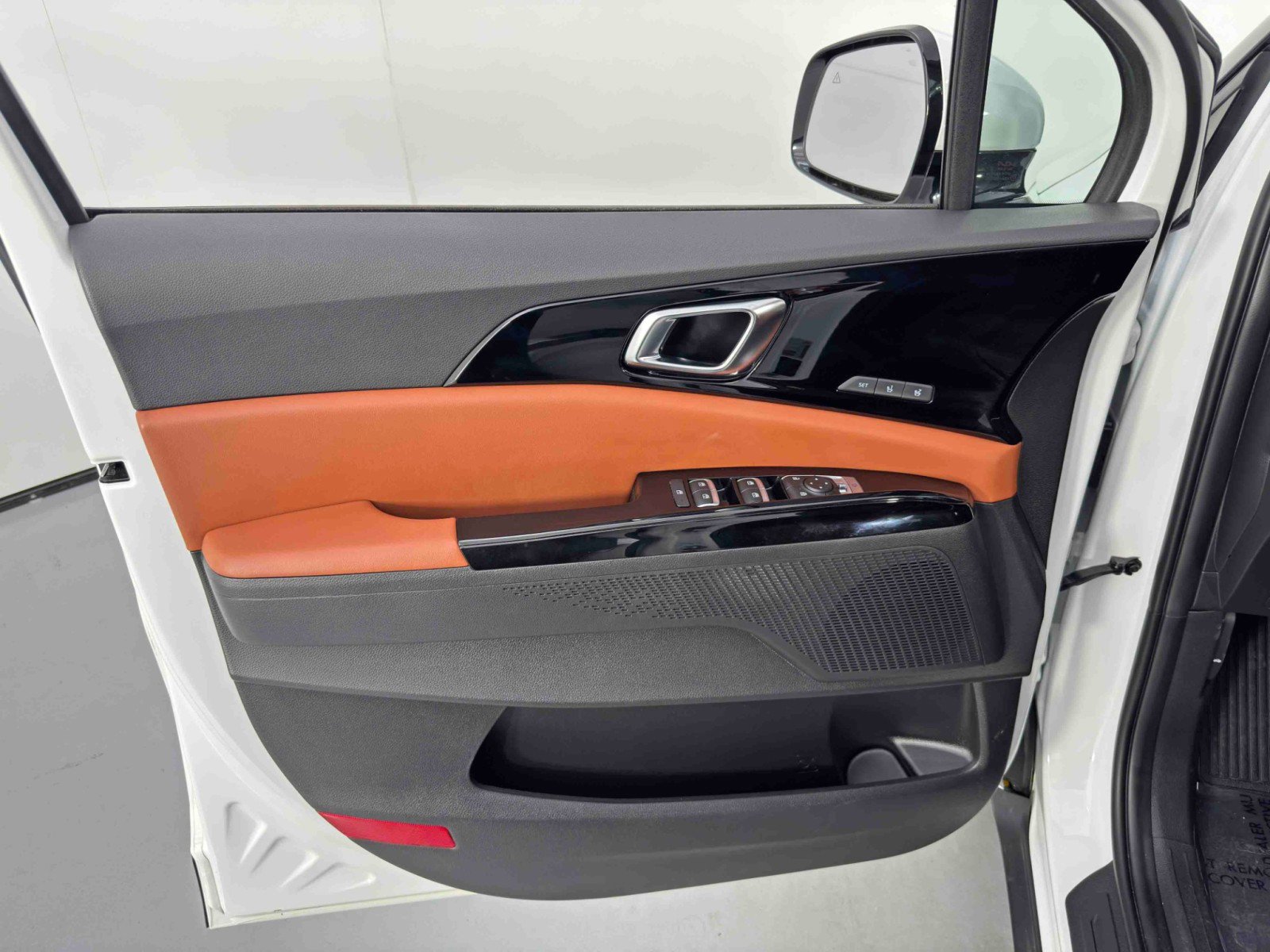 2024 Kia Carnival SX