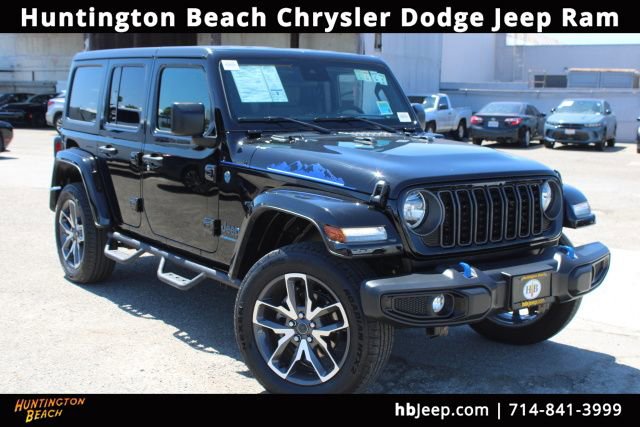 Used 2024 Jeep Wrangler Unlimited w/ Convenience Group