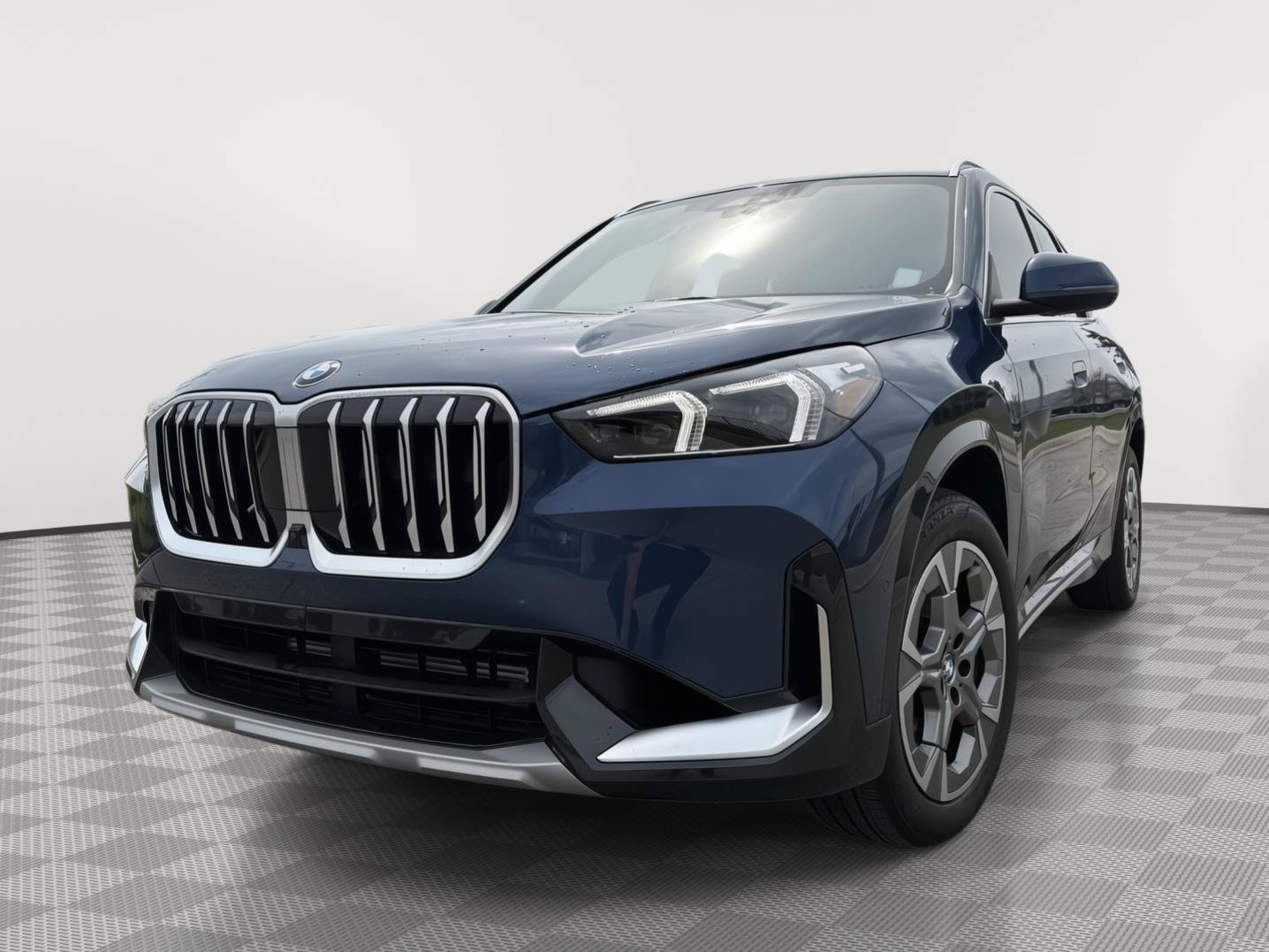 Used 2025 BMW X1 xDrive28i w/ Technology Package