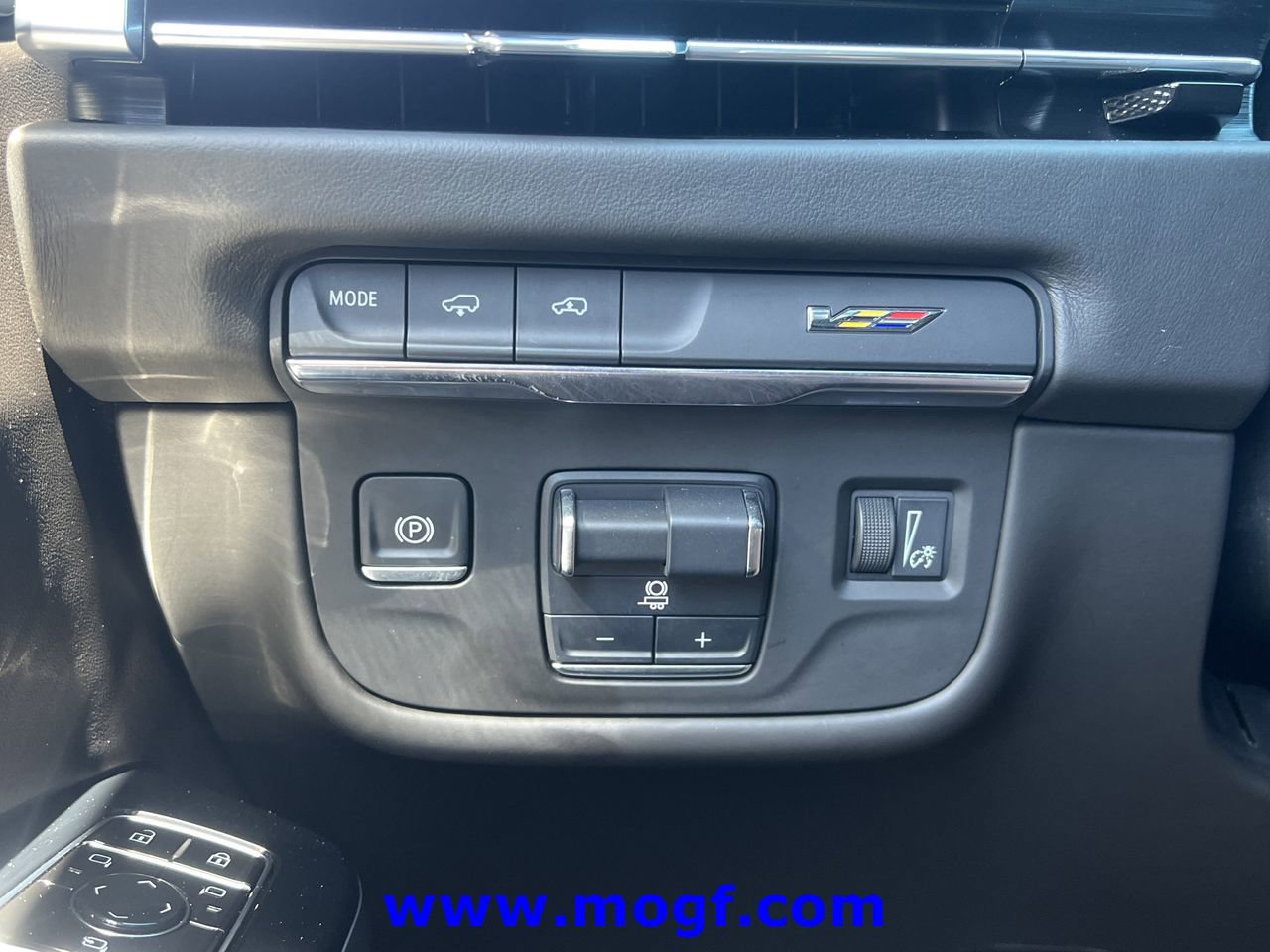 2025 Cadillac Escalade V