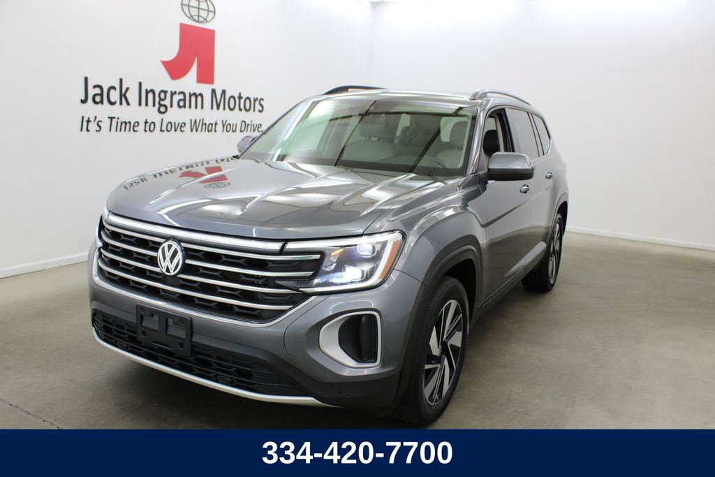 Used 2024 Volkswagen Atlas SE w/ Panoramic Sunroof Package