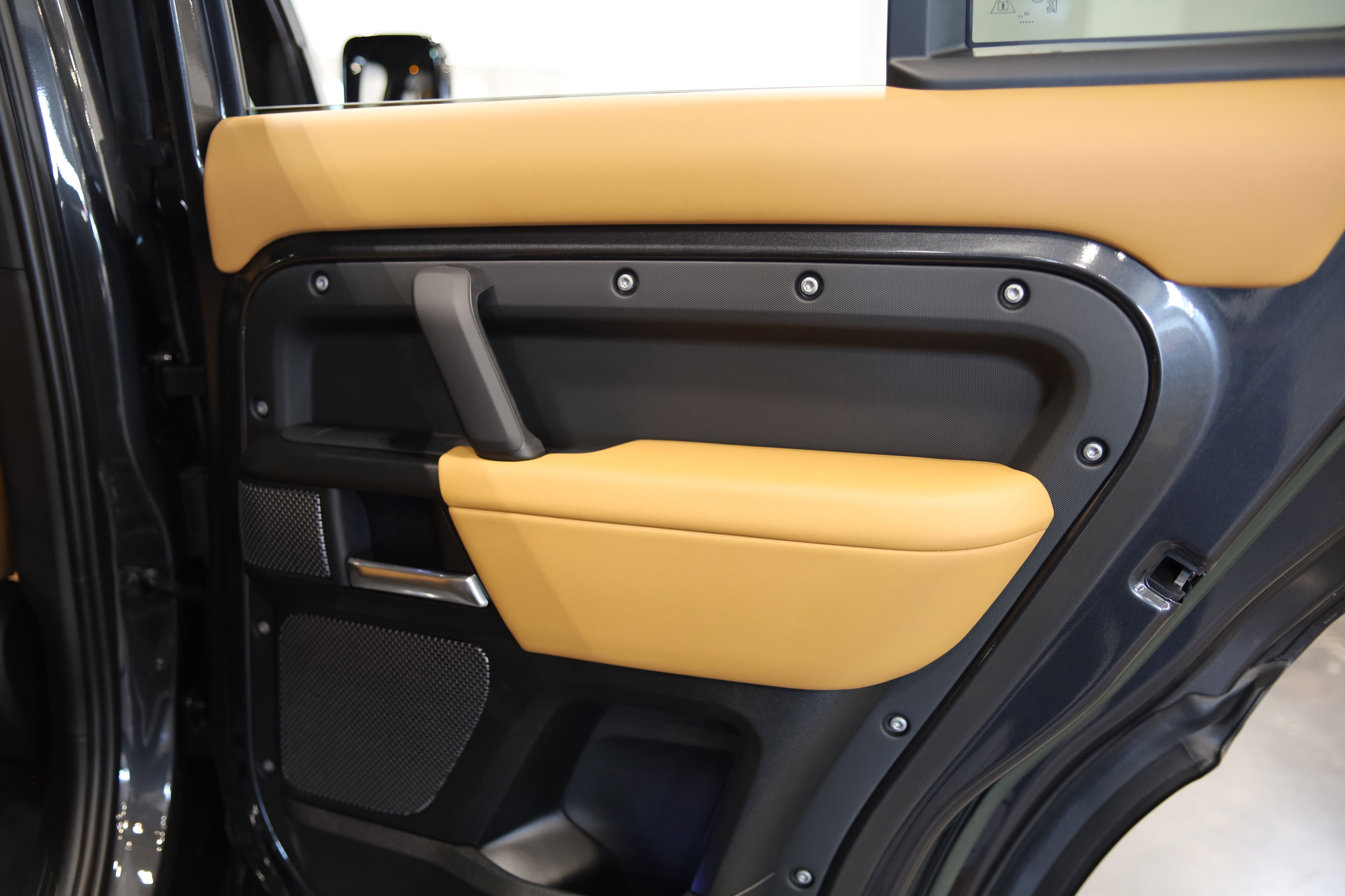 2023 Land Rover Defender 110 Carpathian Edition