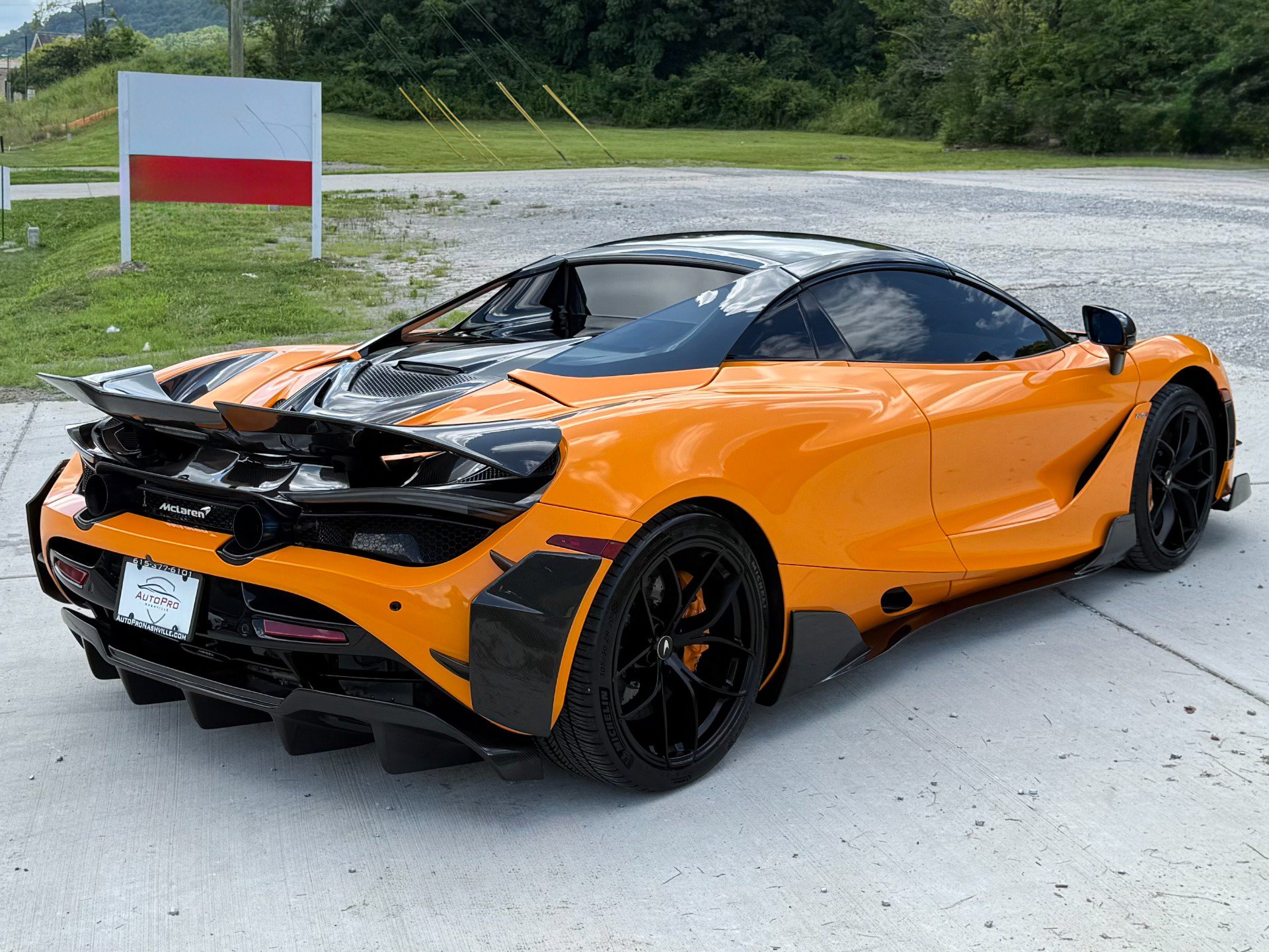 Used 2021 McLaren 720S Performance photo 9