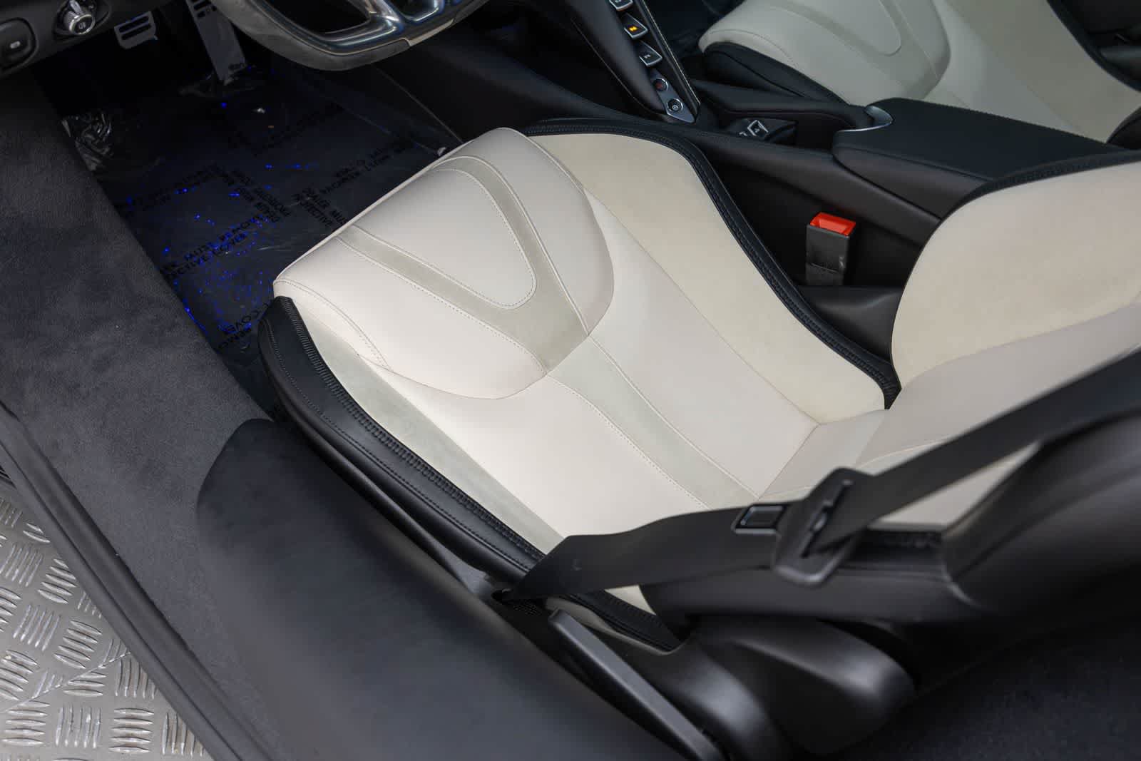 Used 2026 McLaren 750S Spider photo 23