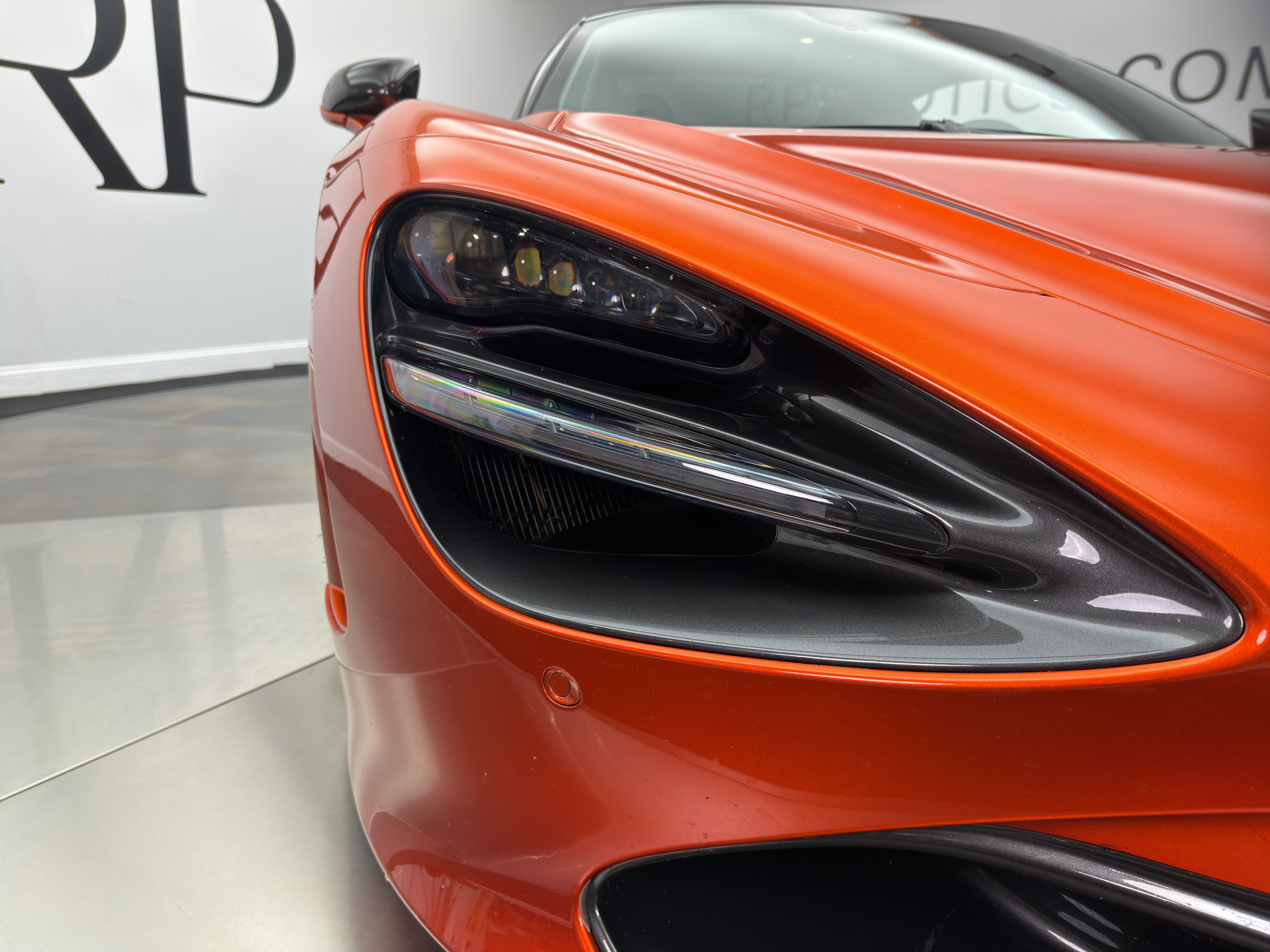 Used 2020 McLaren 720S Spider photo 18