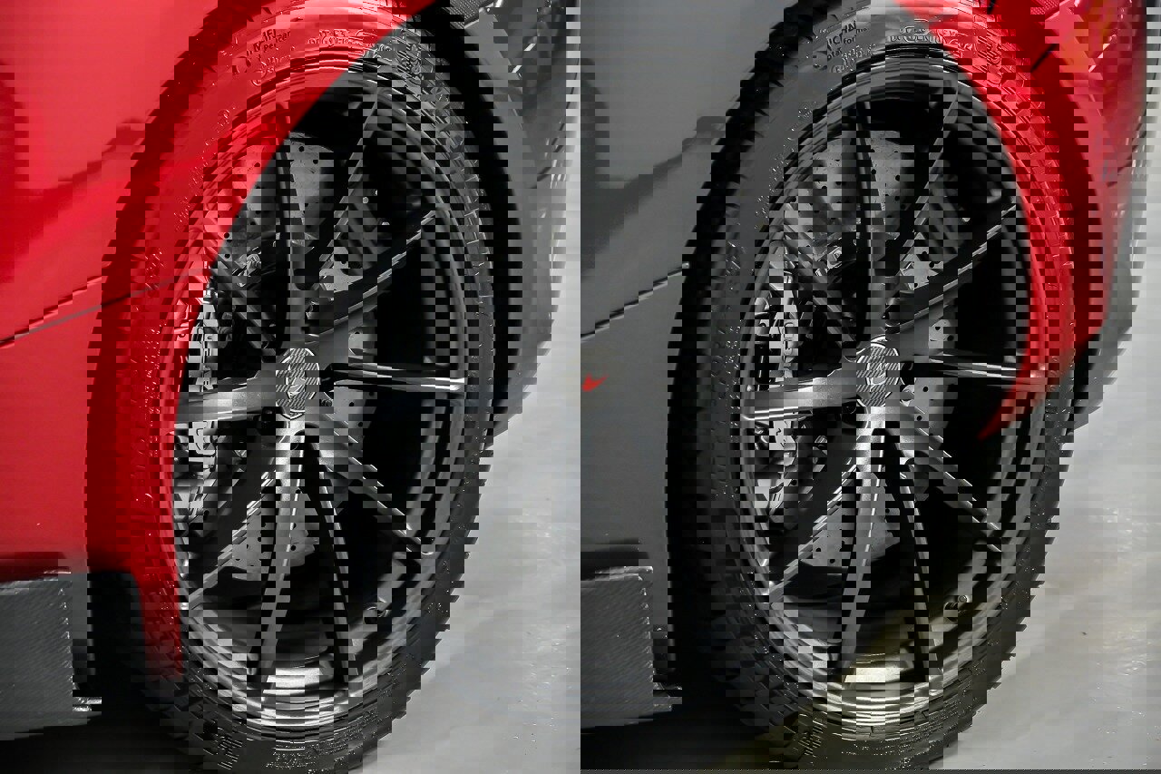 Used 2018 McLaren 720S photo 23