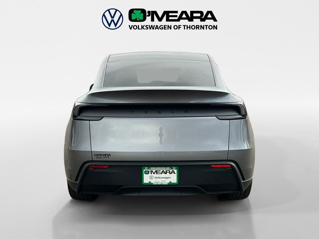 2026 Tesla Model Y 2WD