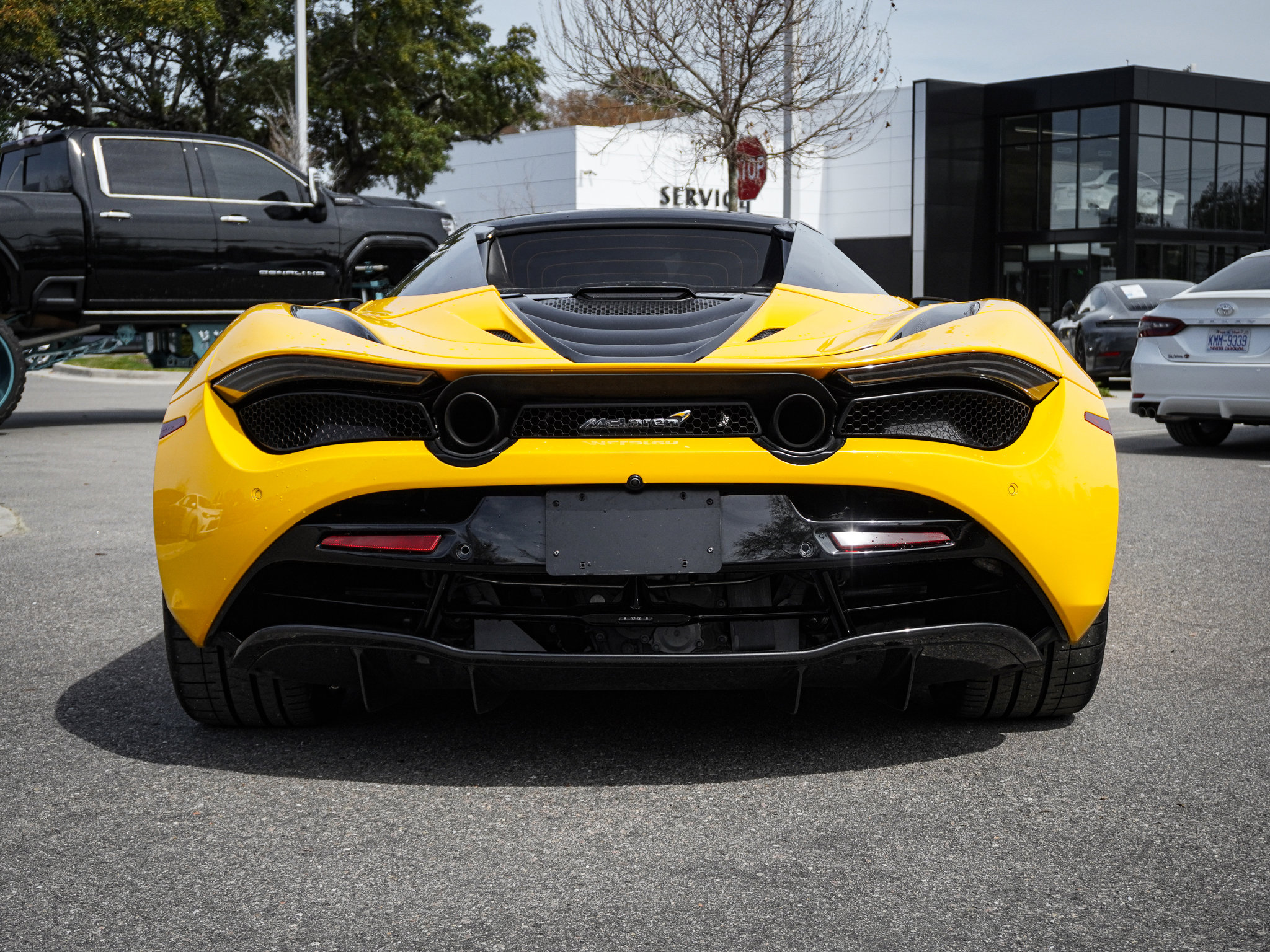 Used 2021 McLaren 720S Luxury photo 12