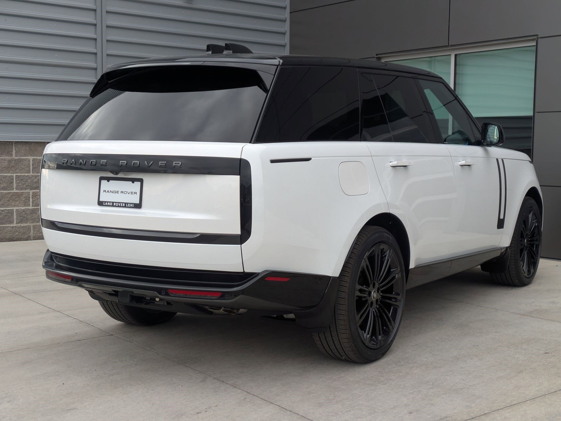 2025 Land Rover Range Rover SE