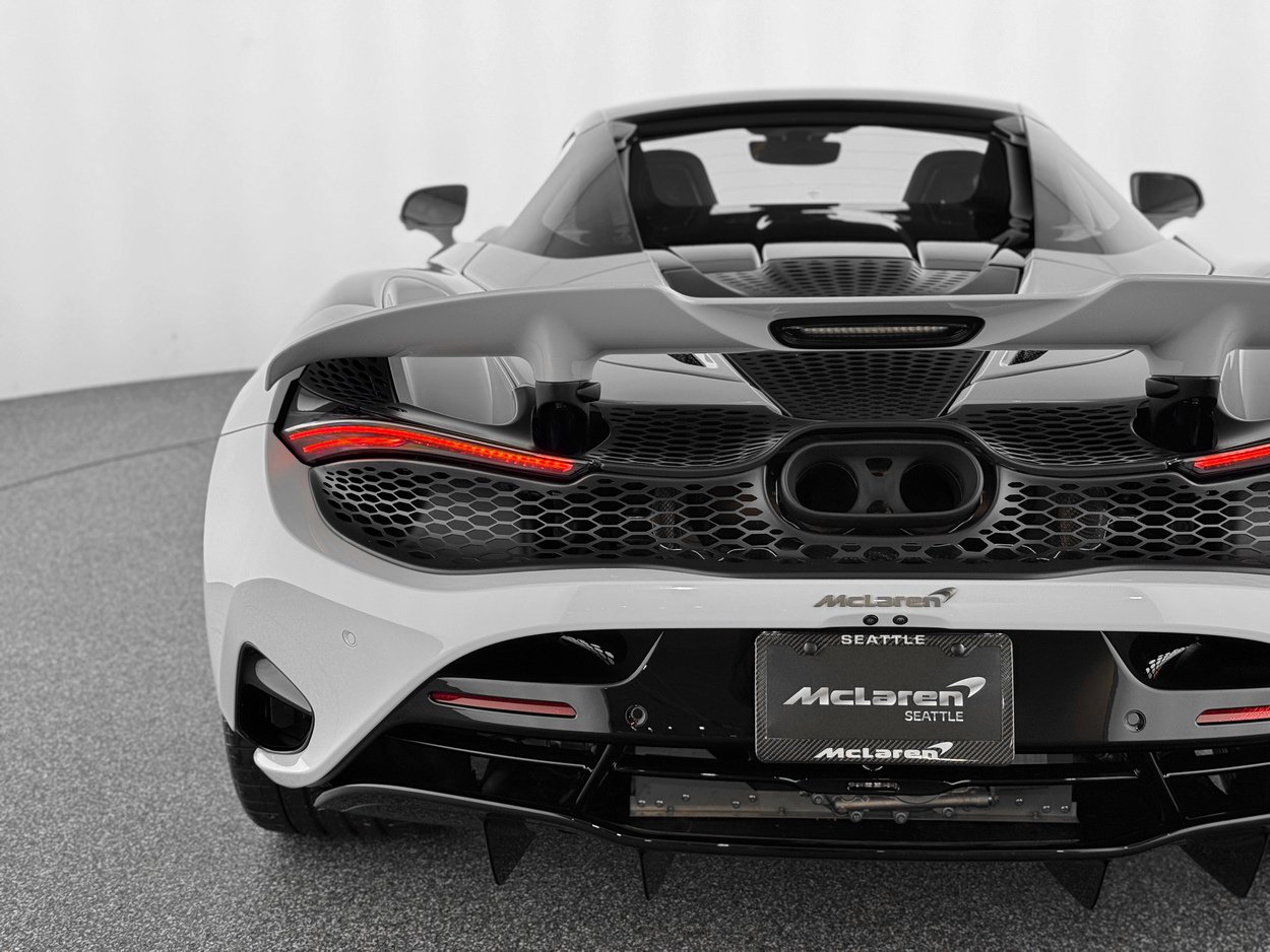 Used 2026 McLaren 750S Spider photo 41