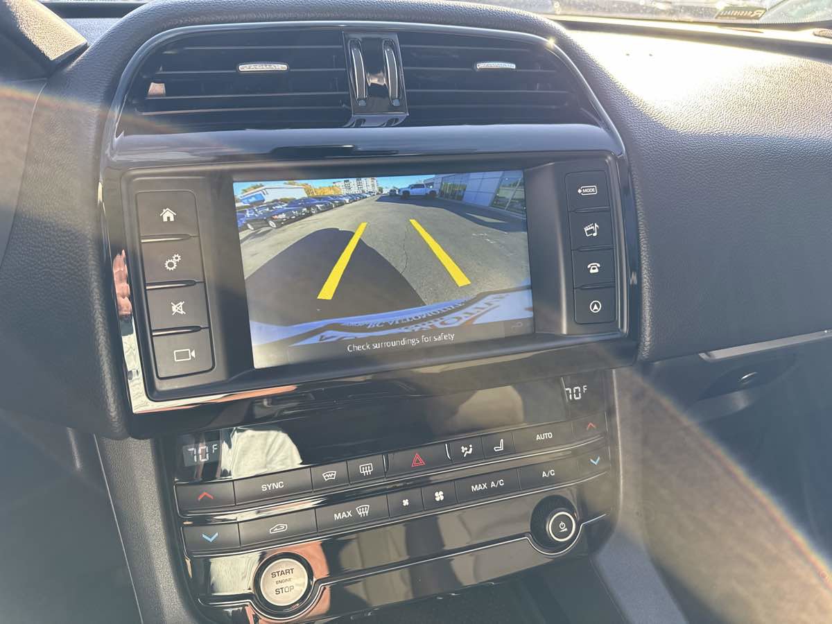 2018 Jaguar F-PACE Premium