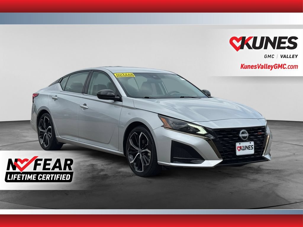 Used 2024 Nissan Altima 2.5 SR