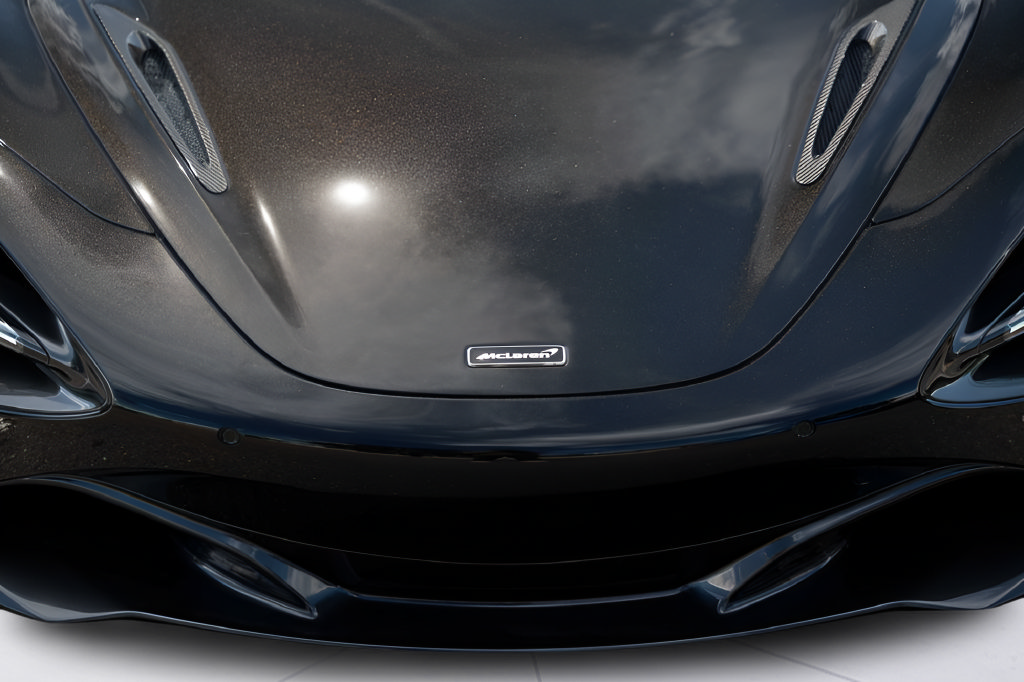 Used 2019 McLaren 720S photo 8