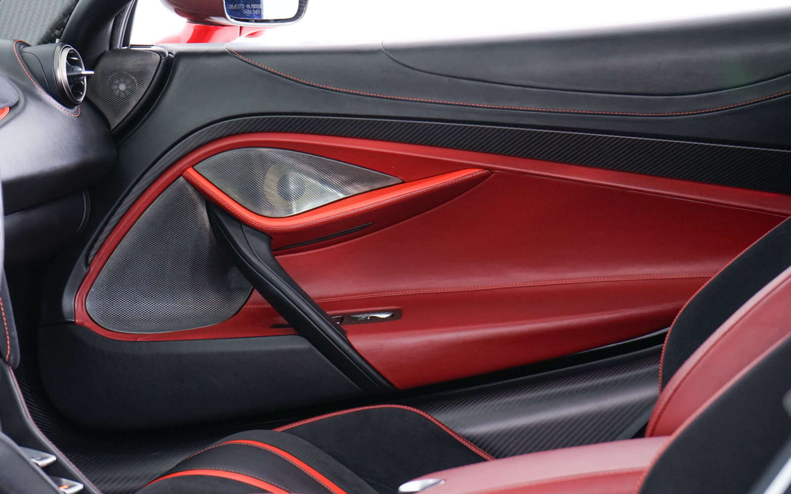 Used 2018 McLaren 720S photo 27