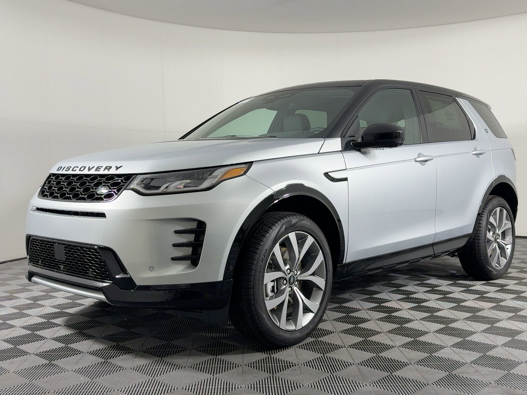 2026 Land Rover Discovery Sport Landmark