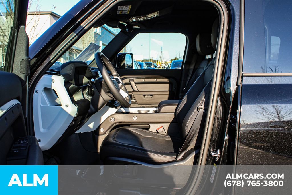 2025 Land Rover Defender 110 S