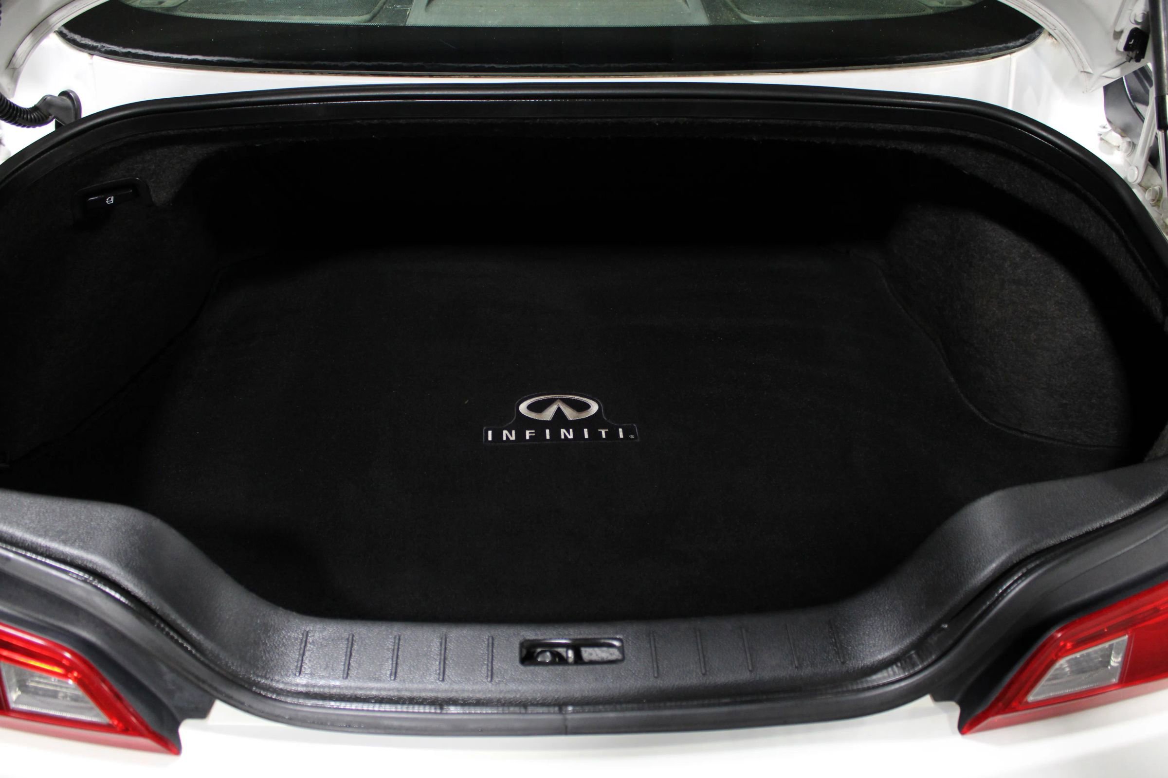 2014 INFINITI Q60 Journey