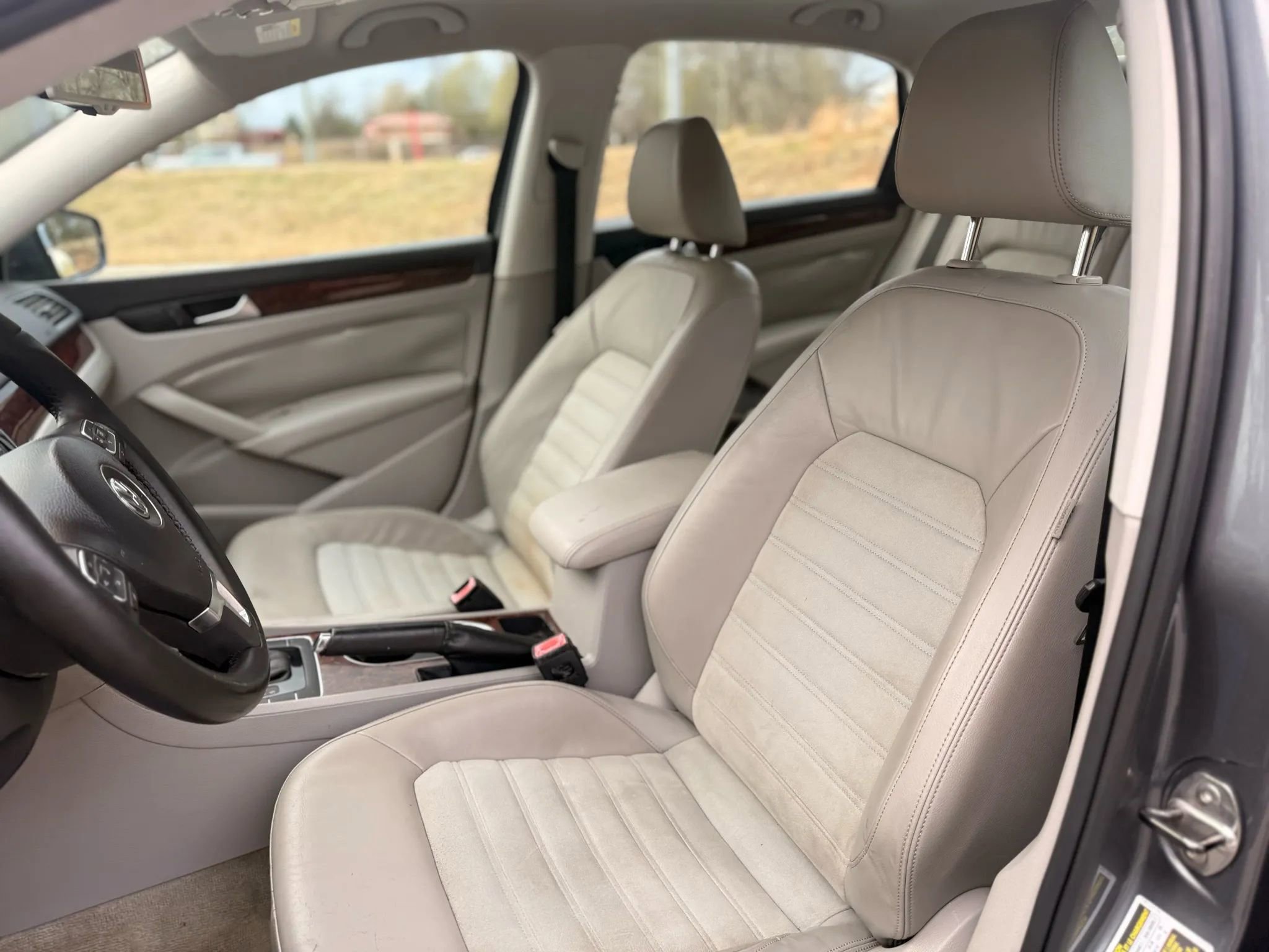 2013 Volkswagen Passat 2.5 SEL Premium