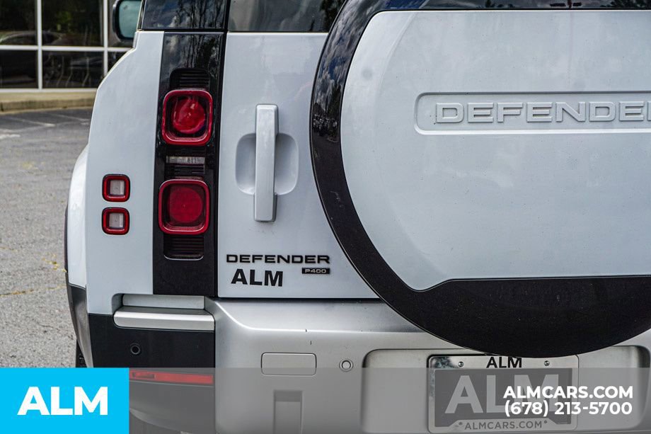 2023 Land Rover Defender 130 SE