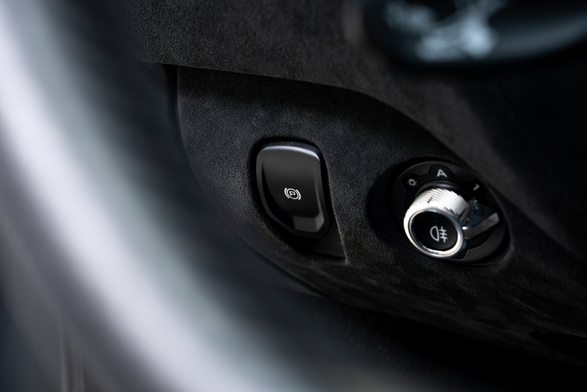 Used 2018 McLaren 720S Performance photo 44