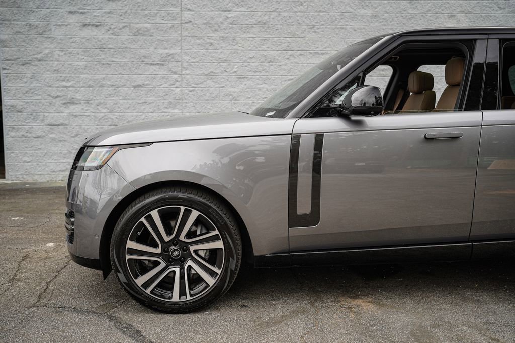 2023 Land Rover Range Rover SE