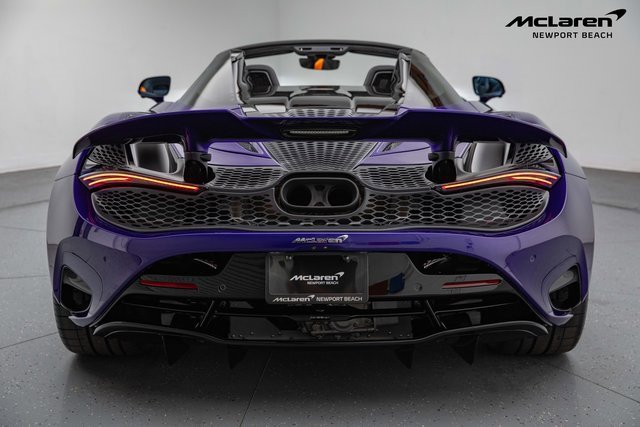 2025 McLaren 750S Spider