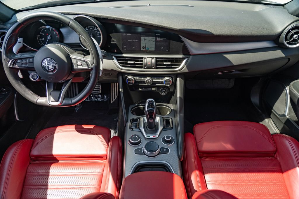 2022 Alfa Romeo Giulia Veloce