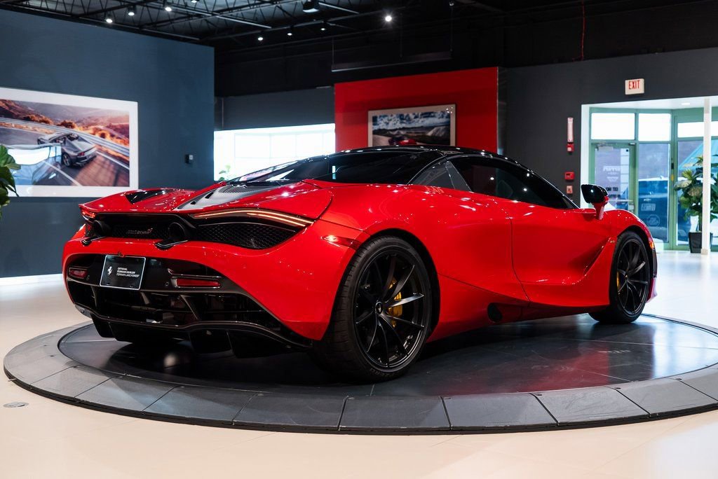 Used 2022 McLaren 720S Spider photo 32
