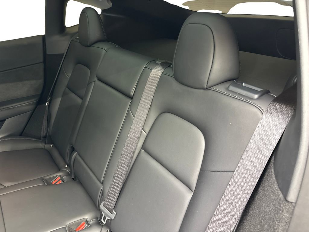 2024 Tesla Model Y Performance