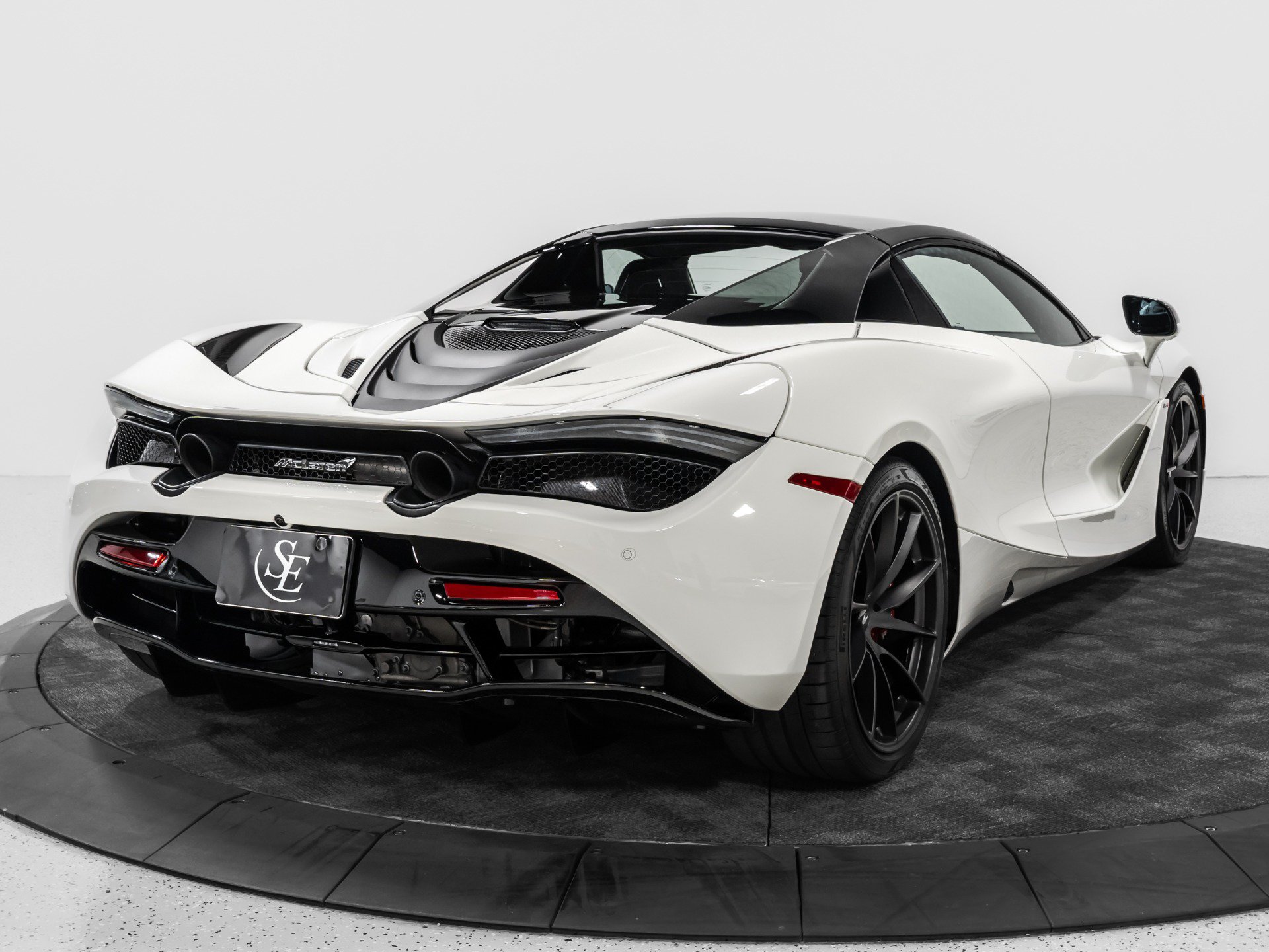 Used 2021 McLaren 720S Performance photo 23