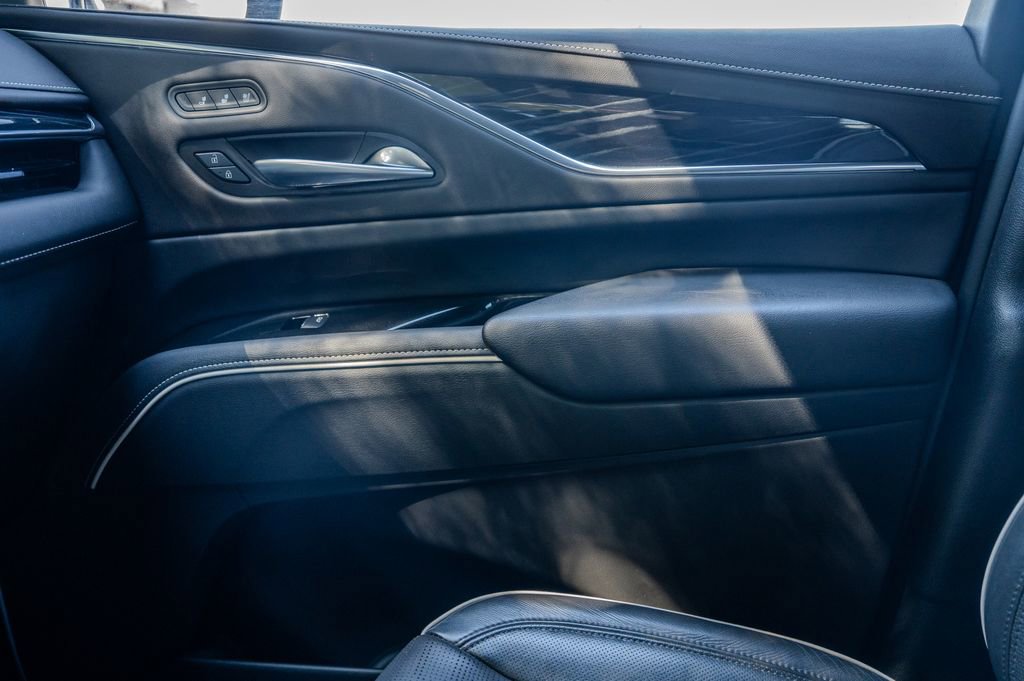 2024 Cadillac Escalade Sport