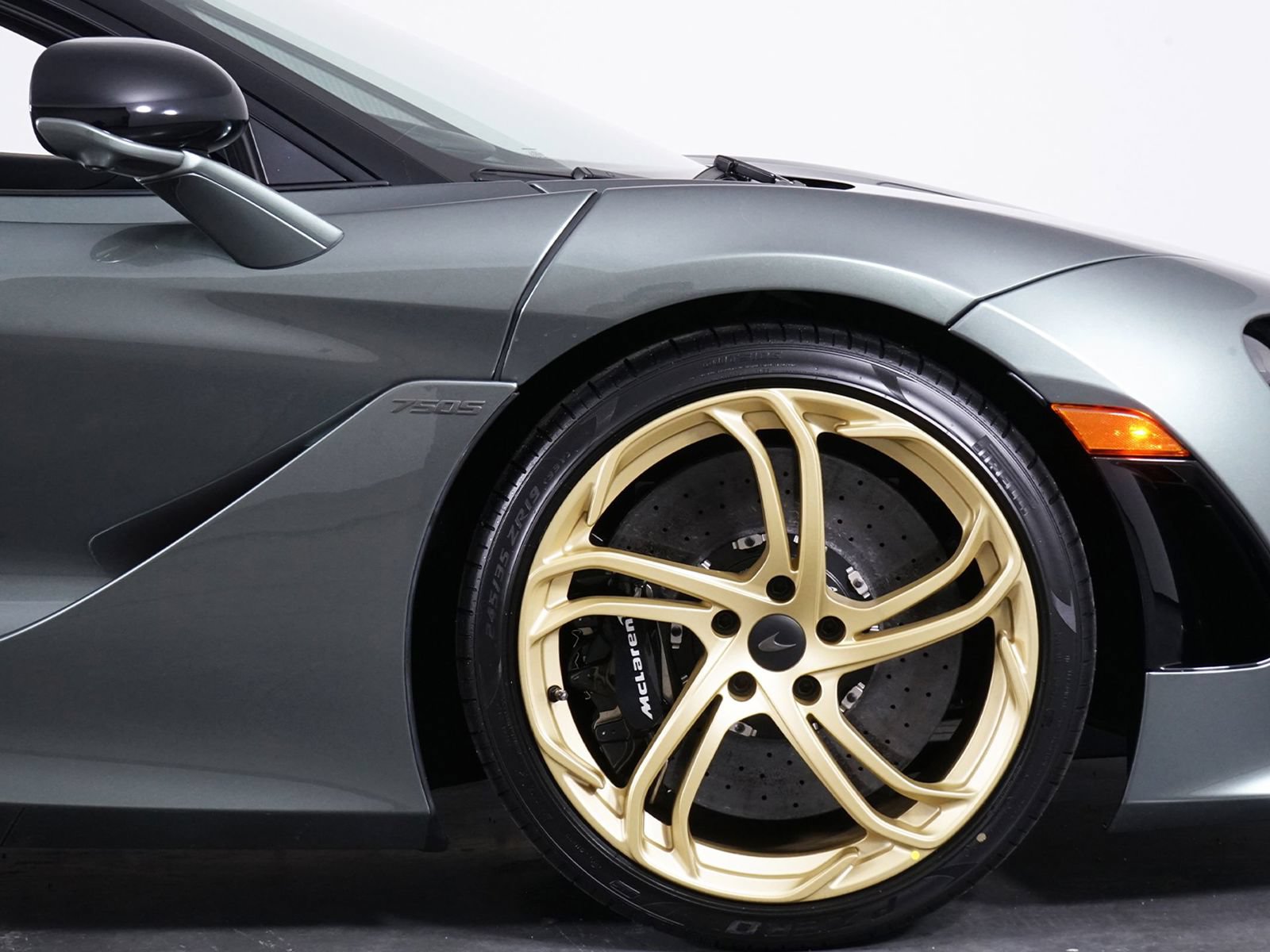 New 2026 McLaren 750S photo 17